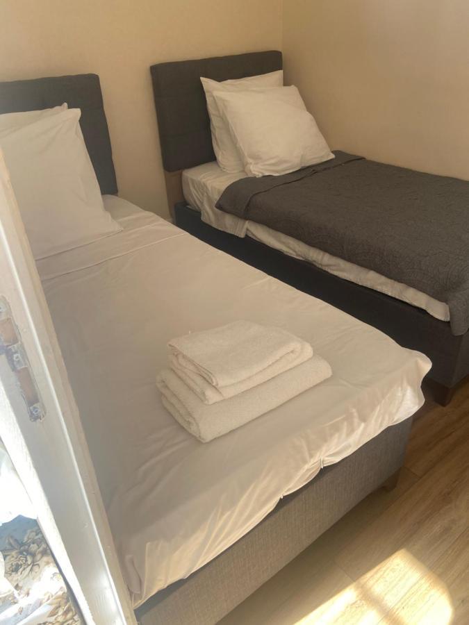 Rent Appart - La Garenne Colombes エクステリア 写真
